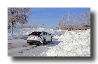 bZ4X_Snow-CityHall_06