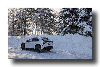 bZ4X_Snow-CommunityCenter_02