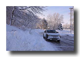 bZ4X_Snow-CommunityCenter_07