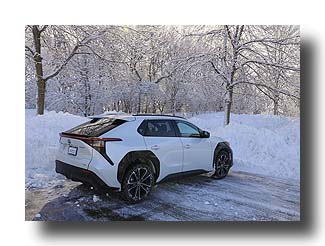 bZ4X_Snow-CommunityCenter_13