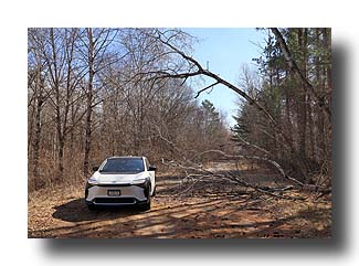 bZ4X_UpNorth-DirtRoad_13
